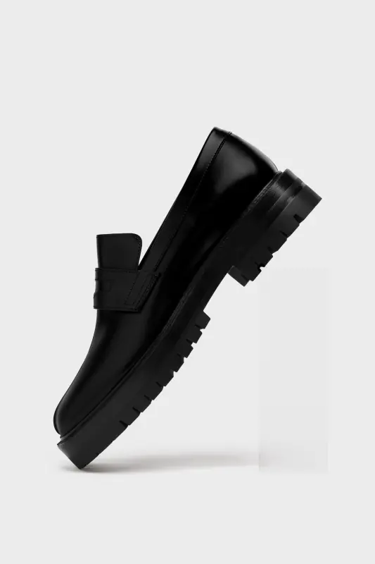 Maison Margiela Mens Black Leather Tabi Loafers Black online