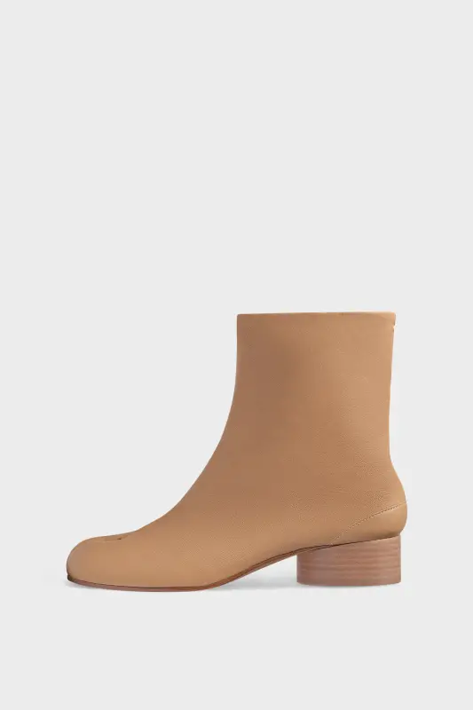 Maison Margiela Womens Brown Leather Low-Heeled Tabi Chelsea Boots Nude online